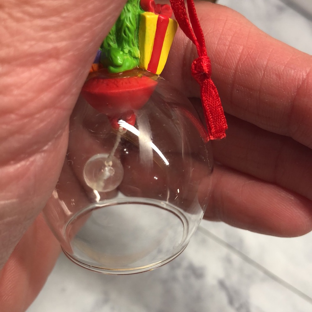 VTG Avon Dr. Seuss Ornament GRINCH BELL - Picture 4 of 7
